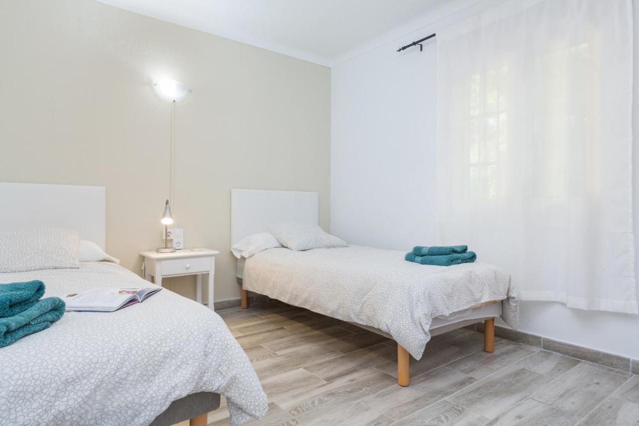 Villa Can Pau, Pool And Garden Close To The Beach 阿尔库迪亚港 外观 照片