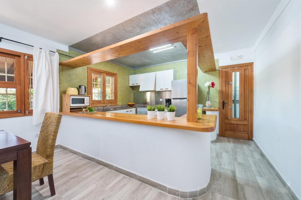 Villa Can Pau, Pool And Garden Close To The Beach 阿尔库迪亚港 外观 照片